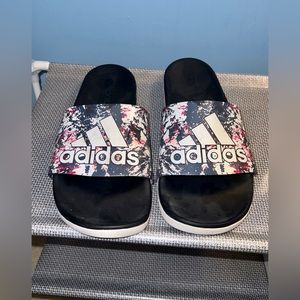 Women’s size 8 adidas slides